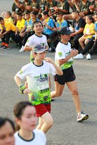 BIB: 2199
                            <button type="button" onclick="openModal(3532367)" class="btn btn-primary btn-sm float-right btn-popup" data-toggle="modal" data-target=".modal-high-quality">
                        <i class="fas fa-shopping-cart"></i> Add to Cart
                    </button>
                                            <button type="button" onclick="isThisMe(3532367, true)" class="btn btn-success btn-sm float-right btn-popup btn-isme hidden" data-toggle="tooltip" data-placement="bottom" title="นี่คือรูปของคุณใช่ไหม คลิกที่นี่เพื่อเอาเข้าอัลบั้ม">
                        <i class="fas fa-plus"></i> Add to album
                    </button>
                    <button type="button" onclick="isThisMe(3532367, false)" class="btn btn-warning btn-sm float-right btn-popup btn-isnotme hidden">
                        <i class="fas fa-ban"></i> Remove from album
                    </button>